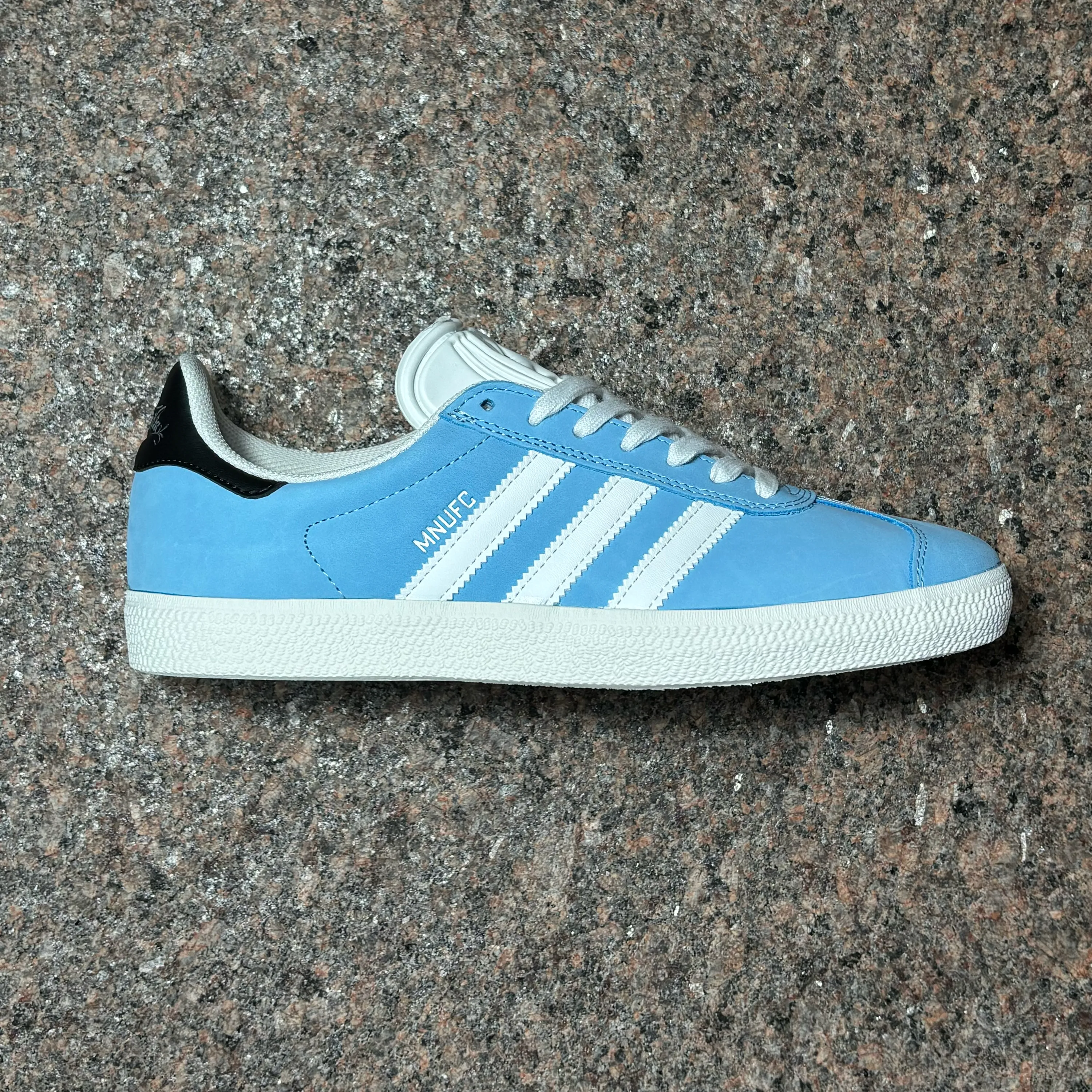 GAZELLE ADV FAMILIA X MNUFC