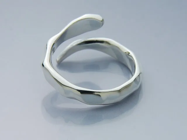 Hammered Snake Ring