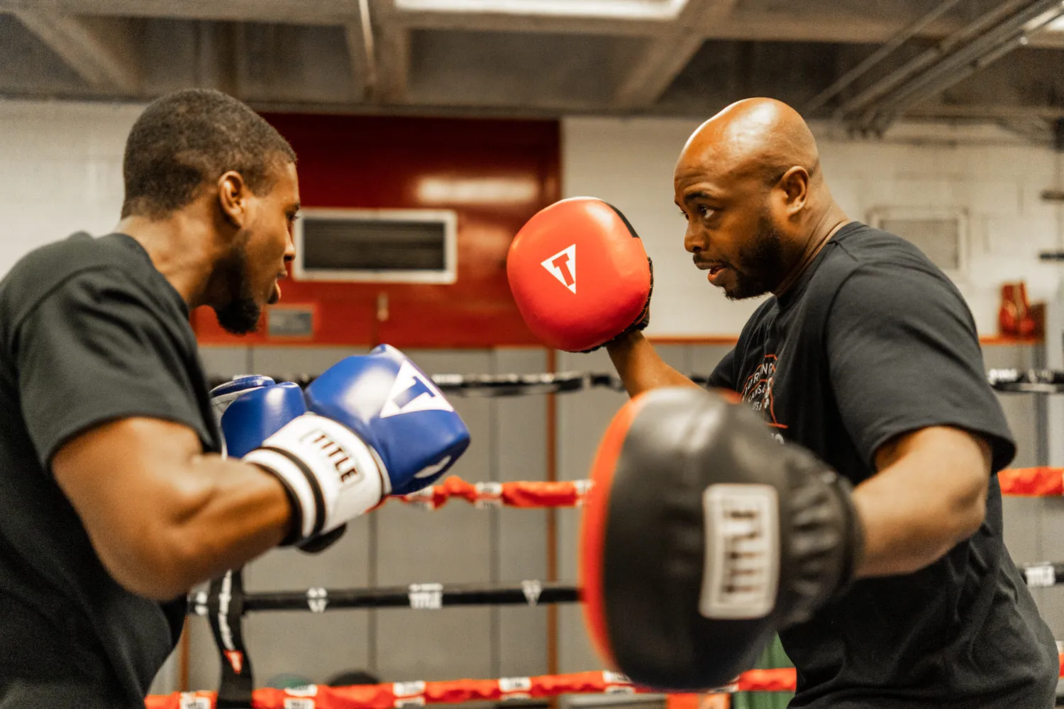 TITLE Boxing "Double-Stuff" Jumbo Punch Mitts